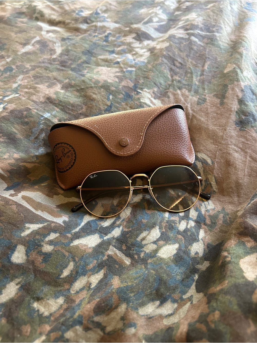 Ray-Ban Gold Frame Round Sunglasses with Brown Case